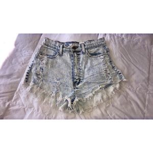 Light acid wash distressed denim Shorts